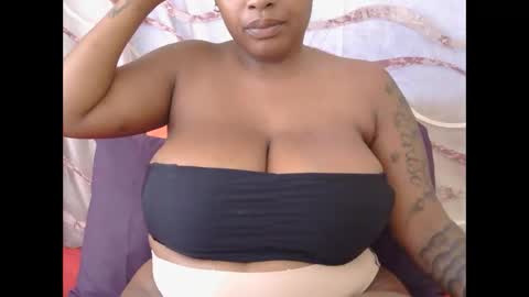 Snapshot of lickabletash98 chatting on February 4, 9:17 am lickabletash98 online show from February 4, 9:17 am