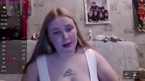 light_lunaa online show from October 26, 3:01 pm