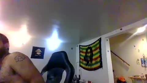 Snapshot of lightskinned666 chatting on October 14, 5:38 pm lightskinned666 online show from October 14, 5:38 pm