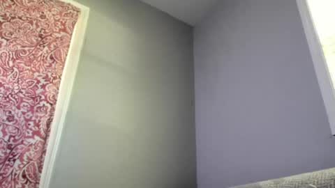 lightskinwithgirth online show from April 12, 5:50 pm