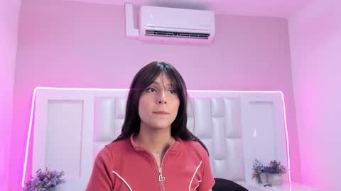 Lia  online show from April 4, 5:31 pm