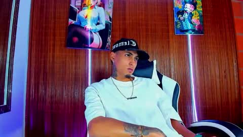 Daniel online show from February 5, 9:29 pm