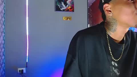 Daniel online show from April 4, 11:23 pm