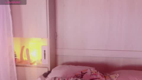 Snapshot of liiavega chatting on February 18, 11:44 am online show from February 18, 11:44 am