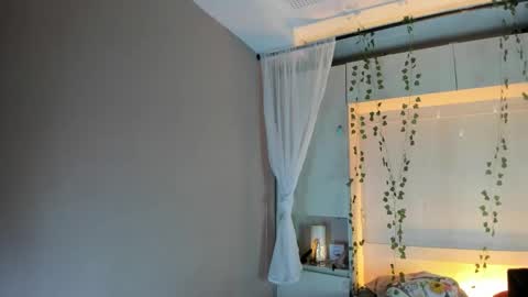         online show from February 23, 11:45 am