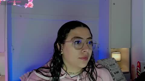 Snapshot of liiavega chatting on March 6, 11:36 am online show from March 6, 11:36 am
