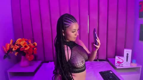 Snapshot of liisakiss chatting on October 21, 8:23 pm LiisaKiss online show from October 21, 8:23 pm