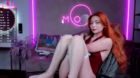 Snapshot of lika_moon chatting on September 14, 5:54 am Lika online show from September 14, 5:54 am