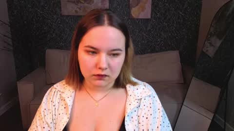 Lil online show from March 18, 1:44 am