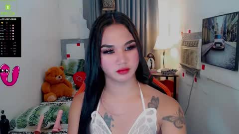 Snapshot of lil_fantacy chatting on February 19, 9:25 pm LILY online show from February 19, 9:25 pm