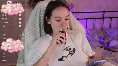 little moon online show from April 29, 11:04 am