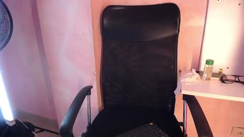 lila_taylor online show from May 26, 9:32 pm
