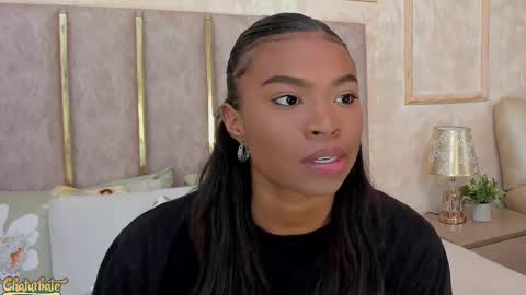 lila bailey  online show from September 26, 8:06 pm