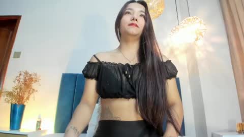 Lila Ross online show from May 11, 11:50 am
