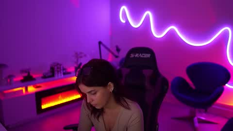 Rebecca online show from February 17, 6:23 am