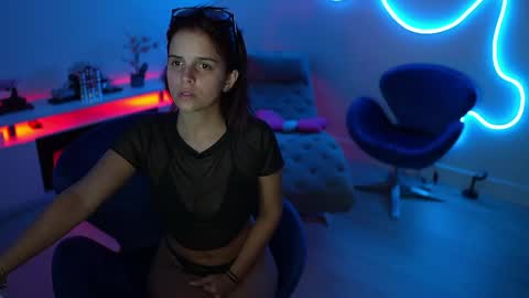 Rebecca online show from May 6, 5:35 am