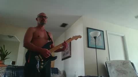 lildicksissy online show from February 15, 8:18 pm