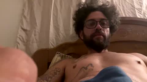 Snapshot of lildudeandme chatting on October 9, 9:37 am lildudeandme online show from October 9, 9:37 am