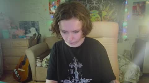 Snapshot of lileyfoxxx chatting on September 24, 12:12 pm Lil online show from September 24, 12:12 pm