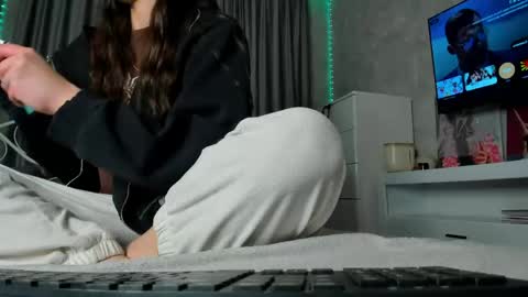 lilflexxy online show from April 11, 7:29 pm