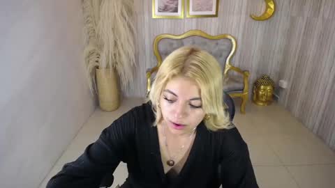 Lili online show from March 6, 6:08 am