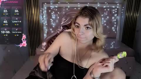 Lili online show from November 6, 3:53 am