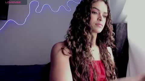 lili_evanss online show from June 24, 4:03 pm