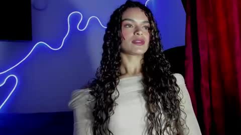 lili_evanss online show from July 11, 5:49 pm