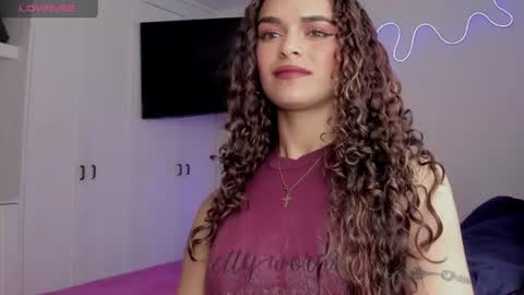 lili_evanss online show from July 28, 3:21 pm