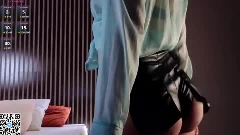 Lilian online show from February 25, 1:09 am