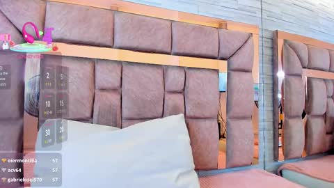 LILIAN  online show from September 13, 10:01 pm