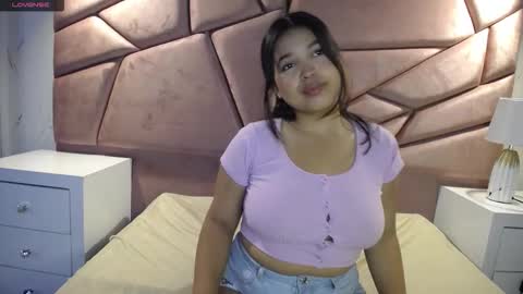 liliana online show from December 1, 7:12 pm