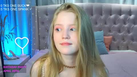 Lilian online show from April 14, 12:30 pm