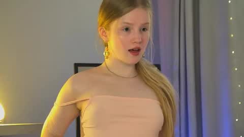 Lilian online show from April 1, 1:23 pm