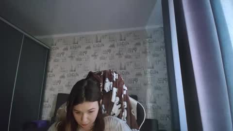 liliawoolf online show from May 31, 12:04 pm