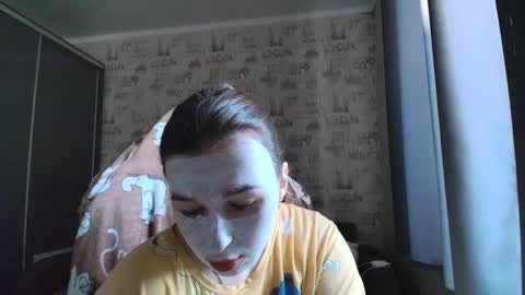 liliawoolf online show from March 8, 5:33 am