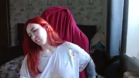 liliawoolf online show from March 9, 5:44 am