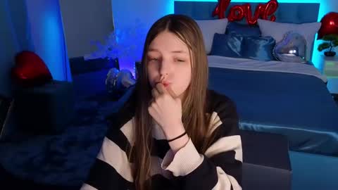 Lili Bakery online show from February 15, 12:04 am