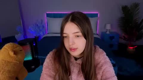 Lili Bakery online show from November 24, 2:43 am