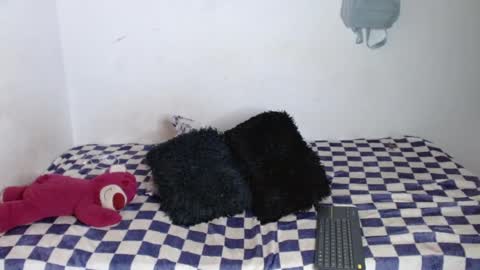 Snapshot of lilith_blass chatting on October 15, 4:27 am Lilith online show from October 15, 4:27 am