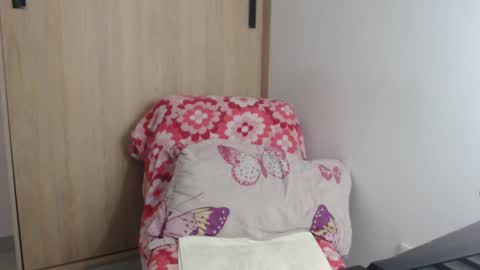 Snapshot of lilith_harmony chatting on October 8, 1:35 am goddess of hell20 online show from October 8, 1:35 am