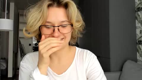 lilith online show from January 7, 1:27 pm