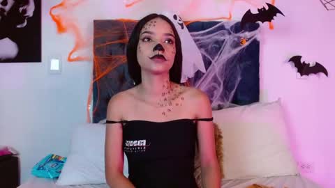 Snapshot of lilith_nocturne chatting on October 18, 9:08 pm Lilith Nocturne online show from October 18, 9:08 pm