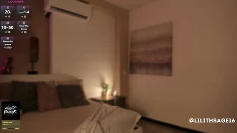 lilith_sage_ online show from January 19, 11:53 am