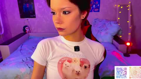lilithbroke69 online show from May 14, 6:17 pm