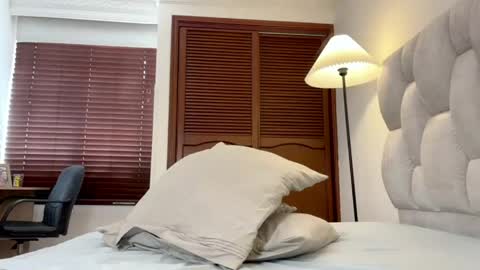 Lilith  online show from March 7, 3:23 pm