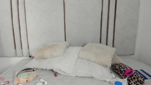 Lilith online show from April 5, 12:51 am