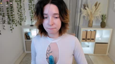 Snapshot of lilithlunna chatting on January 26, 1:41 am Lilith online show from January 26, 1:41 am