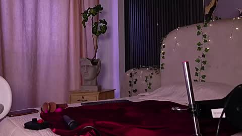 Lilith online show from May 26, 2:01 pm