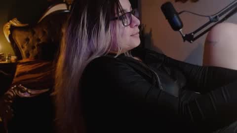 Snapshot of lilithmystic01 chatting on February 13, 9:39 pm lilithmystic01 online show from February 13, 9:39 pm